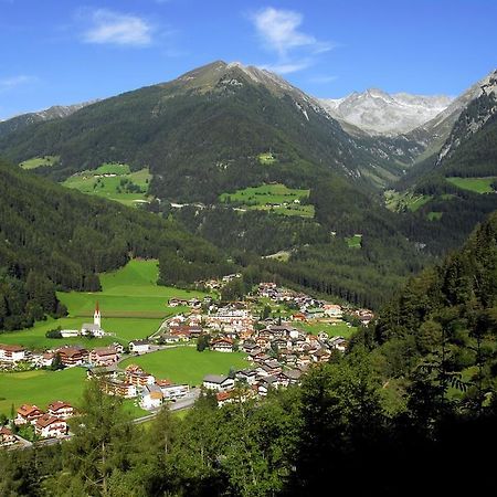Lechnerhof Bed & Breakfast Lutago Exterior foto