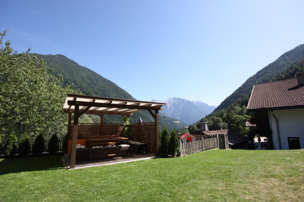 Lechnerhof Bed & Breakfast Lutago Exterior foto